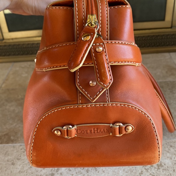 Gorgeous vintage Cole Haan bag - Picture 3 of 16